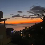 Sunlight Apartment&room アパート Sarandë