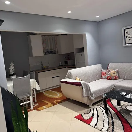 Sunlight Apartment&room Sarandë